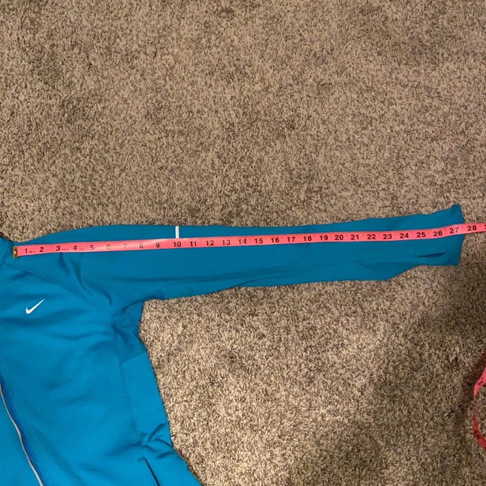 Nike jacket - Picture 6 of 6